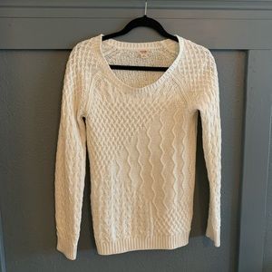 🤍White Mossimo Sweater🤍